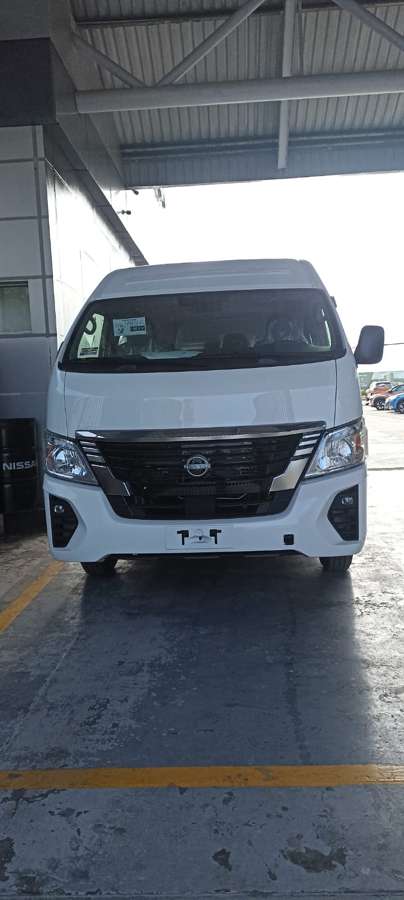 Nissan Urvan Arrendadora Inclusiva