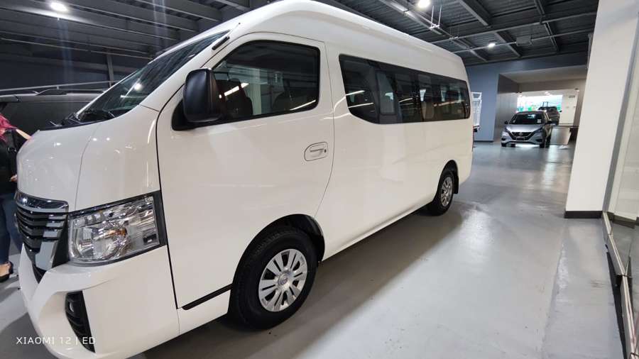 Nissan Urvan Arrendadora Inclusiva