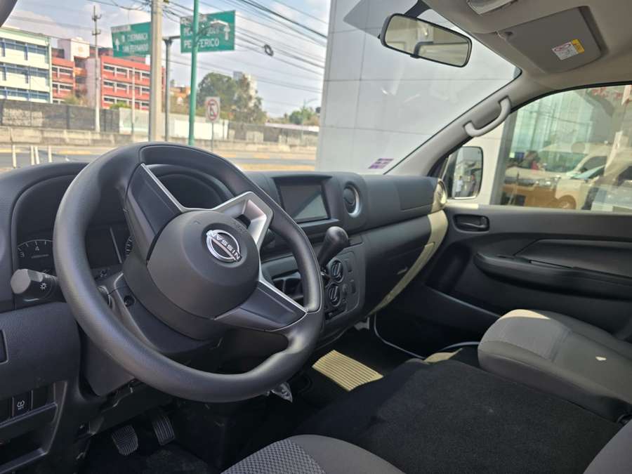 Nissan Urvan Arrendadora Inclusiva