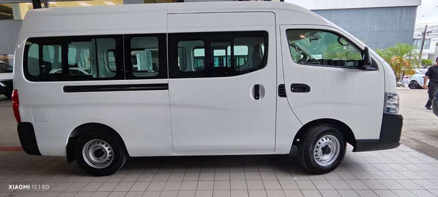 Nissan Urvan Arrendadora Inclusiva